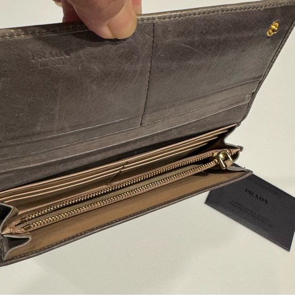 Prada distressed leather long wallet - Picture 9 of 11